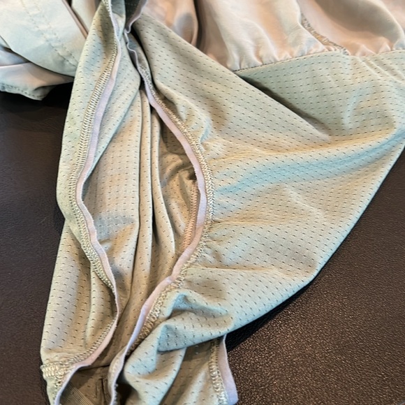 Brooks 7” men’s running shorts, large - Picture 4 of 4